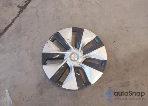 2023 Tesla Model Y Awd/Long Range Dual Motor All-Wheel Drive from USA, damaged, VIN 7SAYGAEE3PF810794